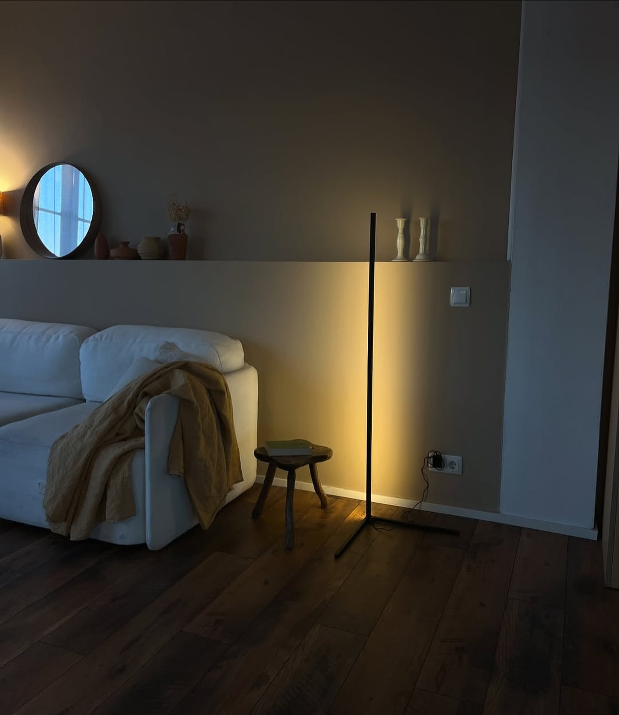 AURA | SMART FLOOR LAMP